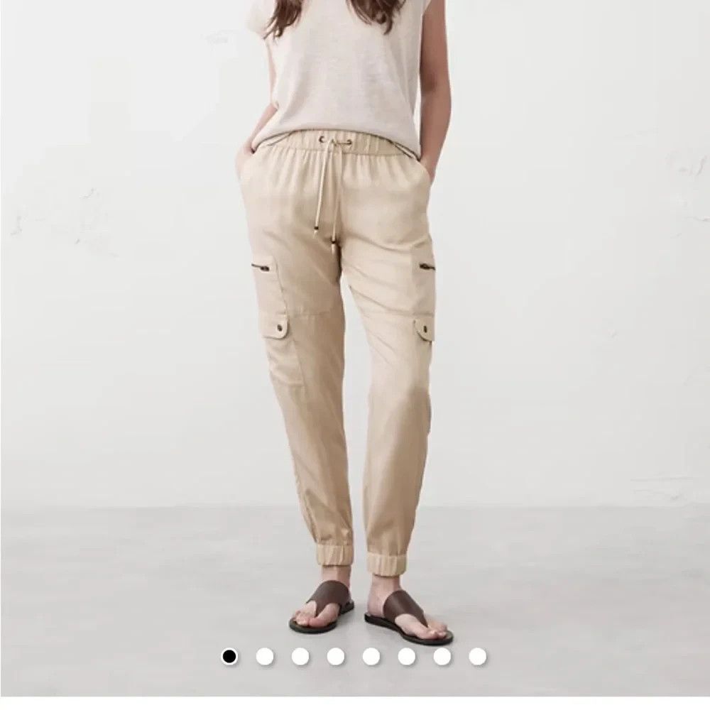 Banana Republic Women's Soft Cargo Jogger Tencel Drawstring Oyster Pearl S